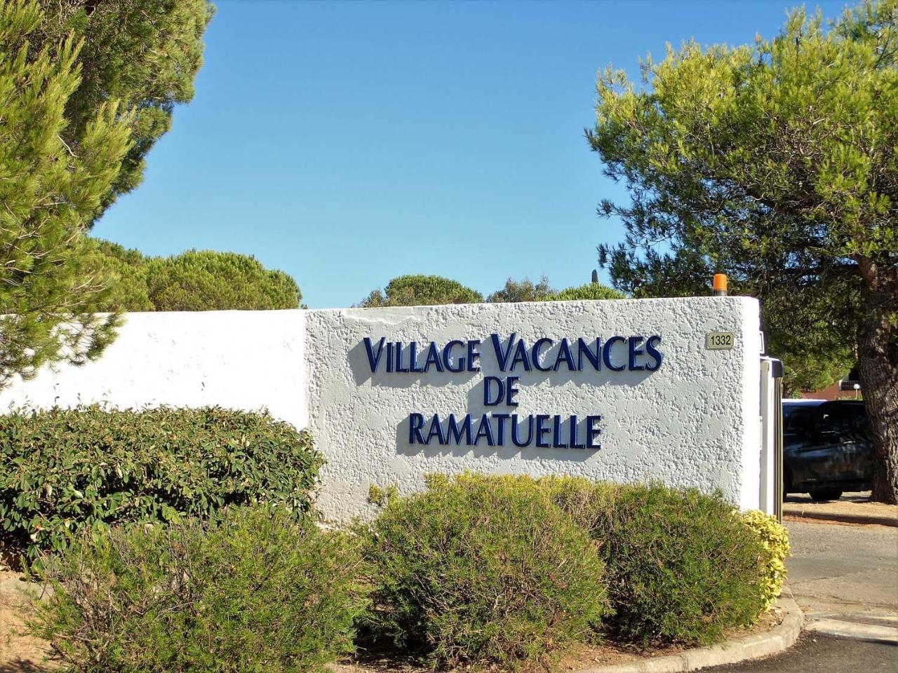Village Vacances De Ramatuelle - Le Sentier Des Pins Eksteriør bilde